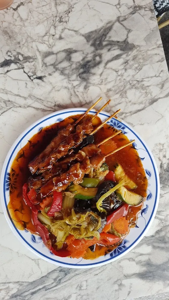 Vištiena Su Daržvėmis